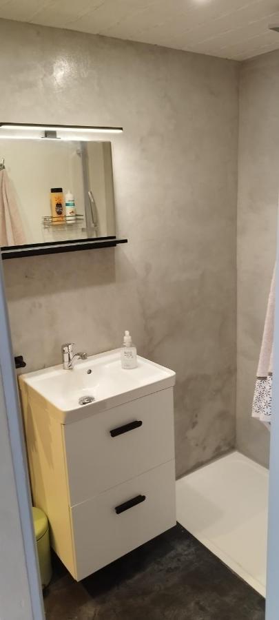 Le Cosy Joli F2 Proche Gare, Arenes Avec Terrasse Privee Apartman Nîmes Kültér fotó